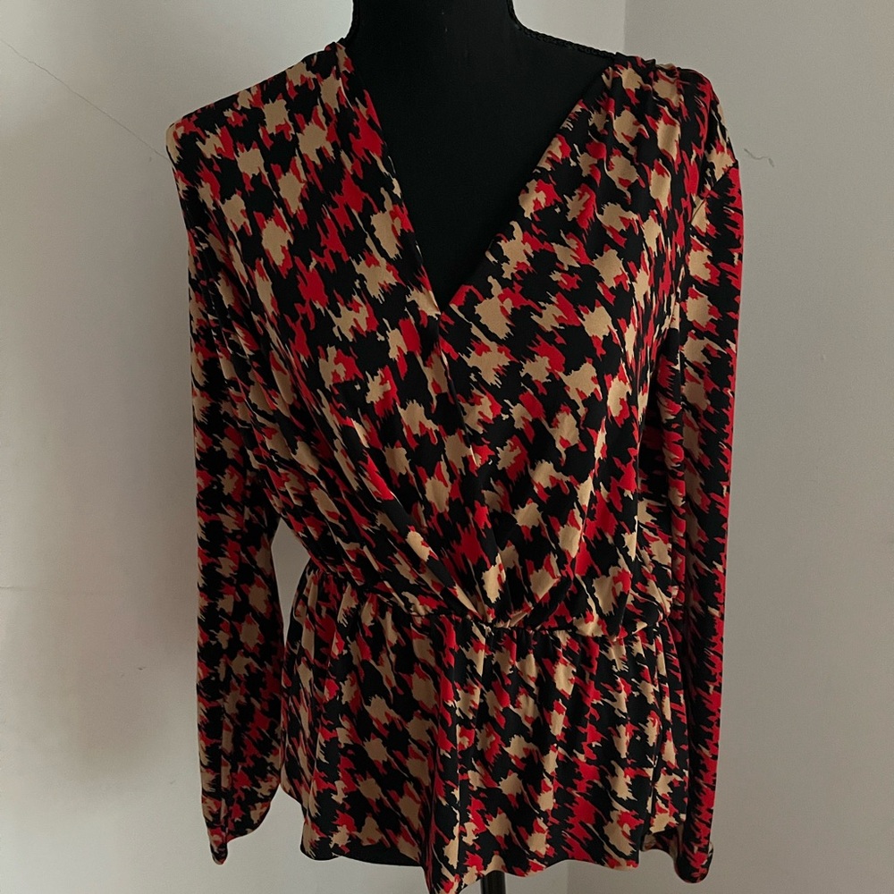 Women's Red & Black Houndstooth Wrap Blouse